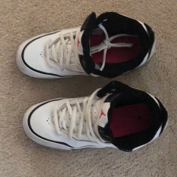 Michael Jordan shoes - Picture 4 of 5